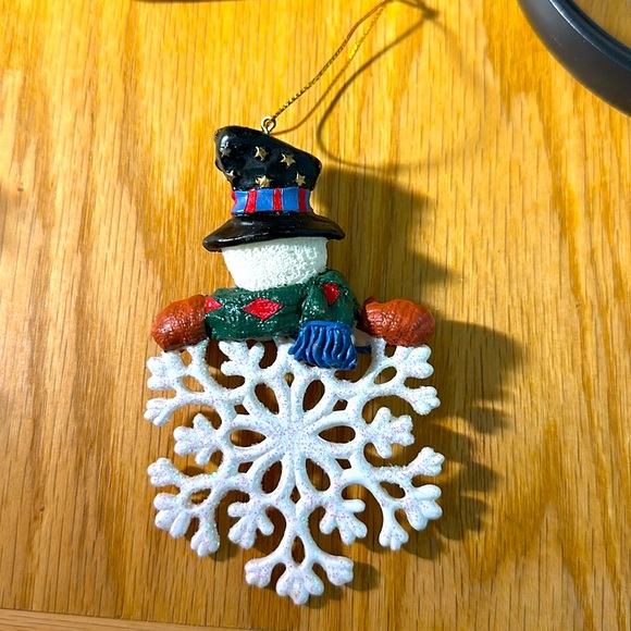 VTG Kurt Adler Santa's World Glitter Snowman flake ⛄ Ornament In black Hat 🎩 - Picture 2 of 2
